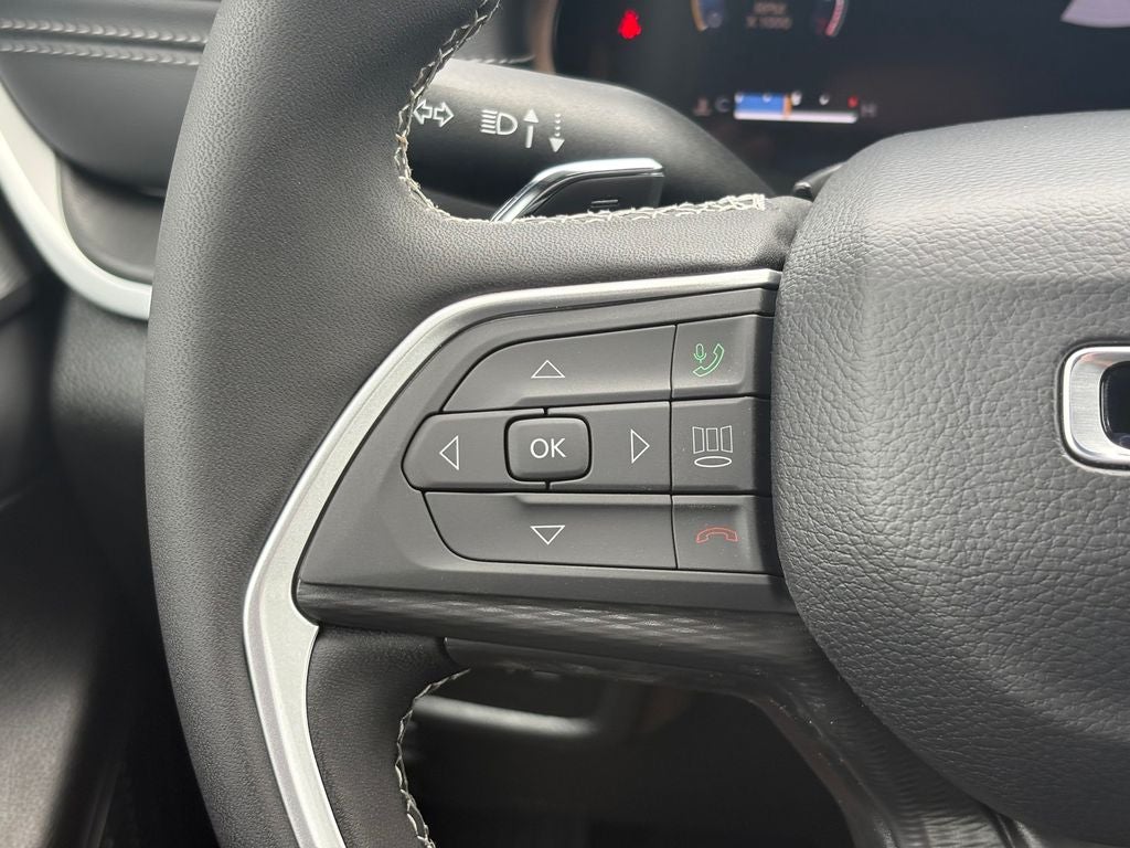 2026 Jeep Grand Cherokee GRAND CHEROKEE L LAREDO 4X2