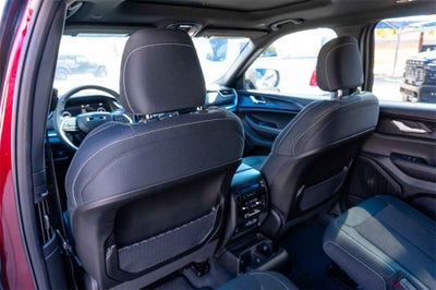 2025 Jeep Grand Cherokee GRAND CHEROKEE L LAREDO X 4X2