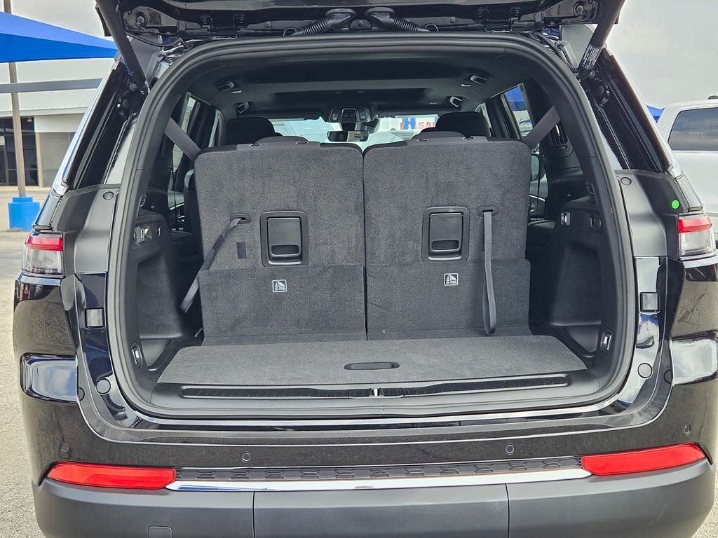 2026 Jeep Grand Cherokee GRAND CHEROKEE L LAREDO X 4X2