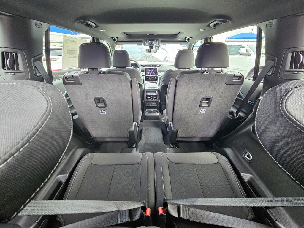 2026 Jeep Grand Cherokee GRAND CHEROKEE L LAREDO X 4X2