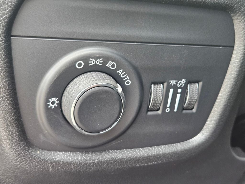 2026 Jeep Grand Cherokee GRAND CHEROKEE L LAREDO X 4X2