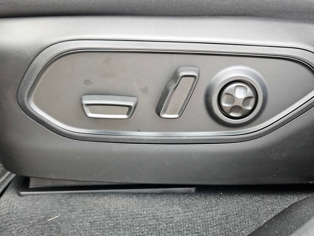 2026 Jeep Grand Cherokee GRAND CHEROKEE L LAREDO X 4X2