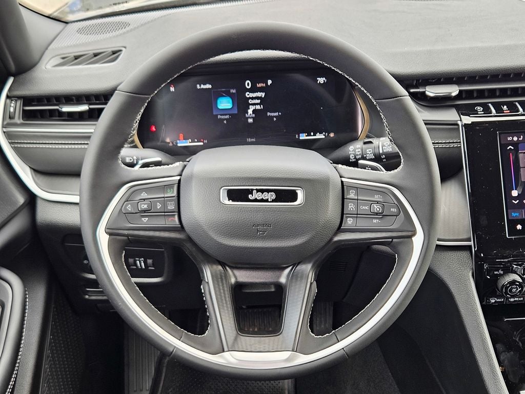 2026 Jeep Grand Cherokee GRAND CHEROKEE L LAREDO X 4X2