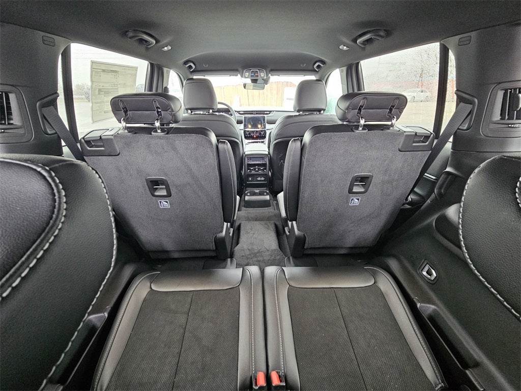 2025 Jeep Grand Cherokee GRAND CHEROKEE L ALTITUDE 4X2