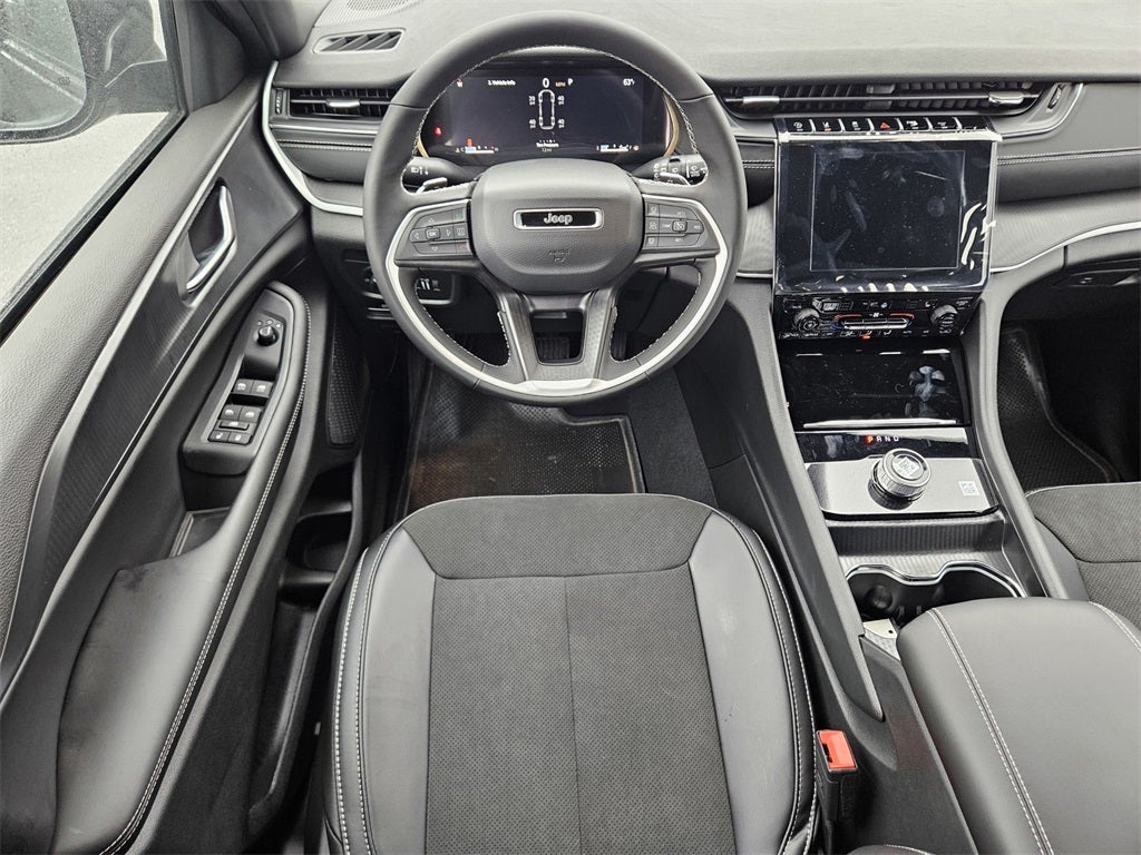 2025 Jeep Grand Cherokee GRAND CHEROKEE L ALTITUDE 4X2