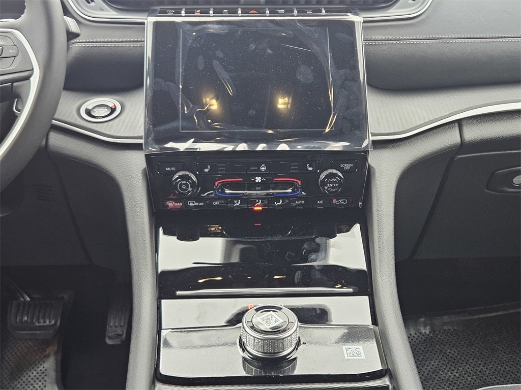 2025 Jeep Grand Cherokee GRAND CHEROKEE L ALTITUDE 4X2