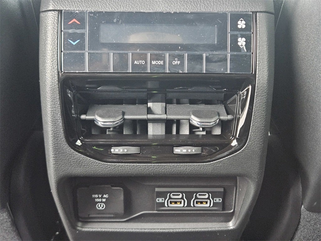 2025 Jeep Grand Cherokee GRAND CHEROKEE L ALTITUDE 4X2