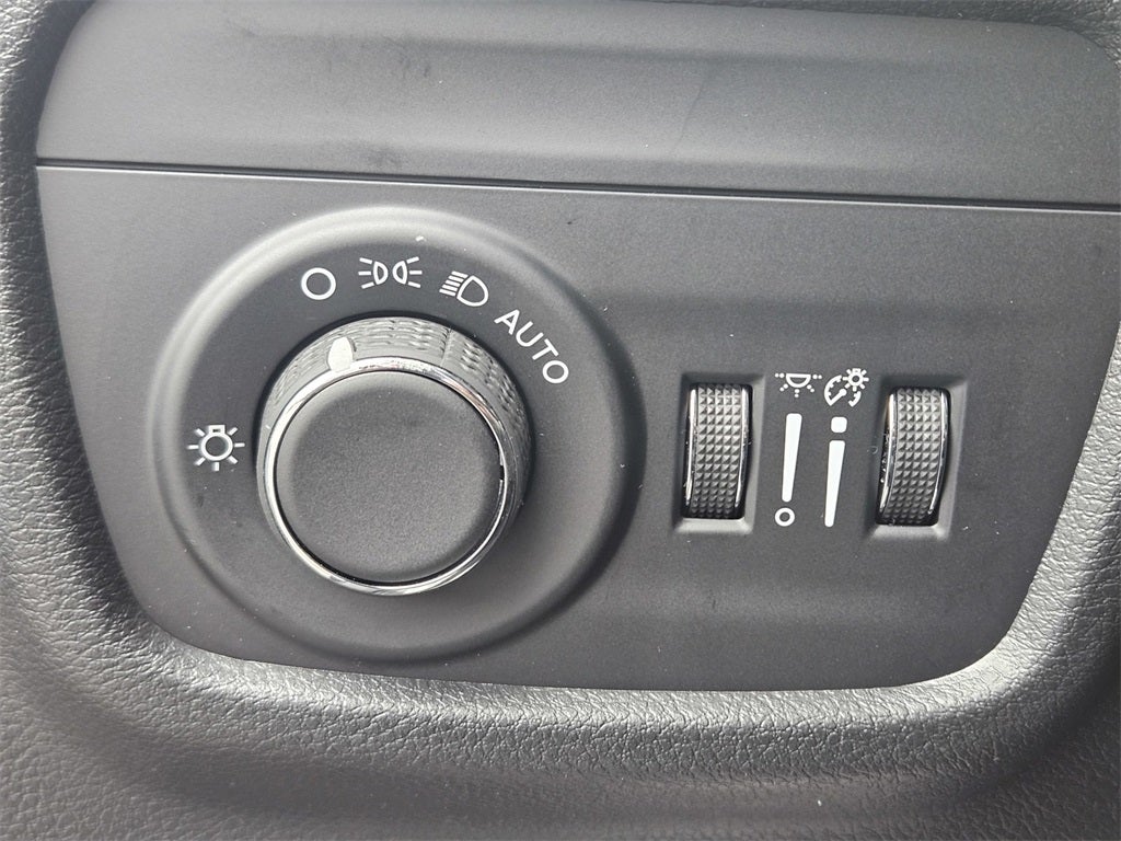 2025 Jeep Grand Cherokee GRAND CHEROKEE L ALTITUDE 4X2