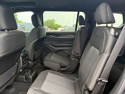2026 Jeep Grand Cherokee GRAND CHEROKEE L LAREDO X 4X2
