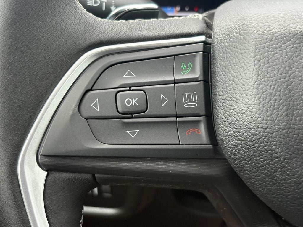 2026 Jeep Grand Cherokee GRAND CHEROKEE L LAREDO X 4X2