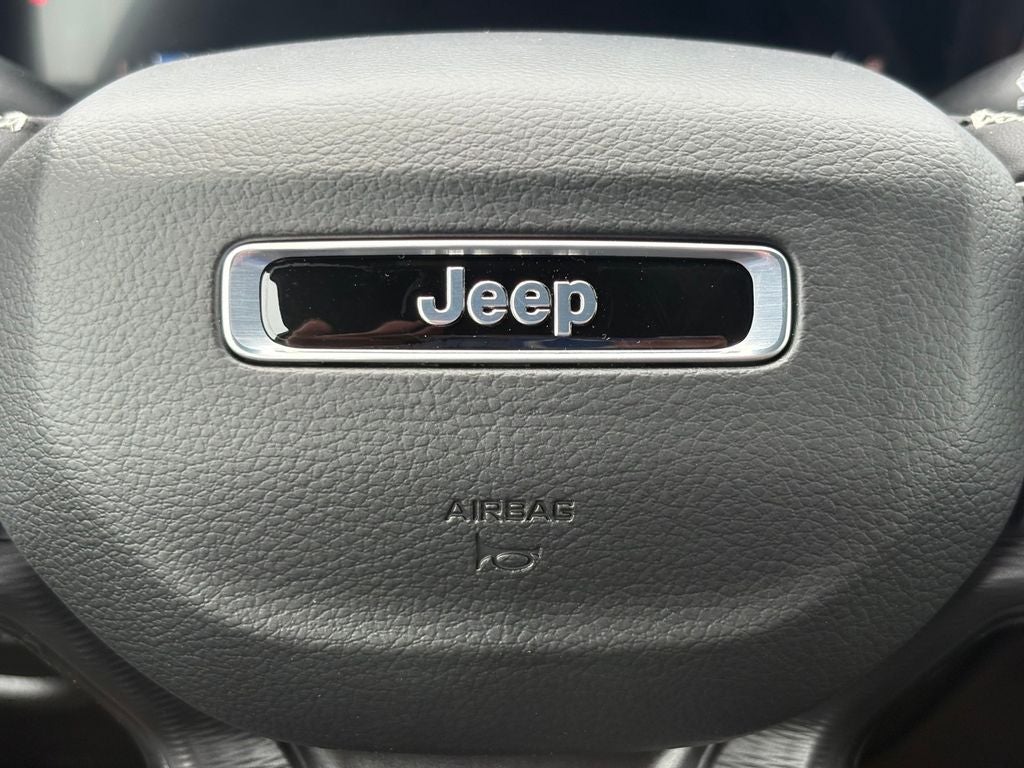 2026 Jeep Grand Cherokee GRAND CHEROKEE L LAREDO X 4X2