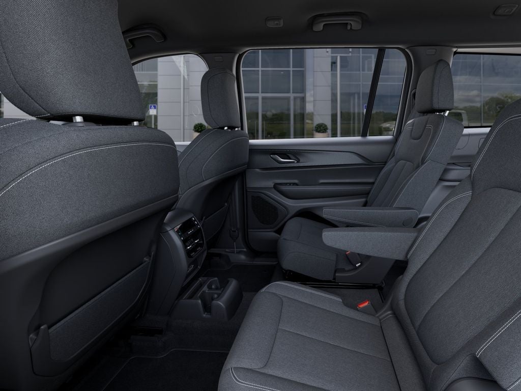2026 Jeep Grand Cherokee GRAND CHEROKEE L LAREDO 4X2
