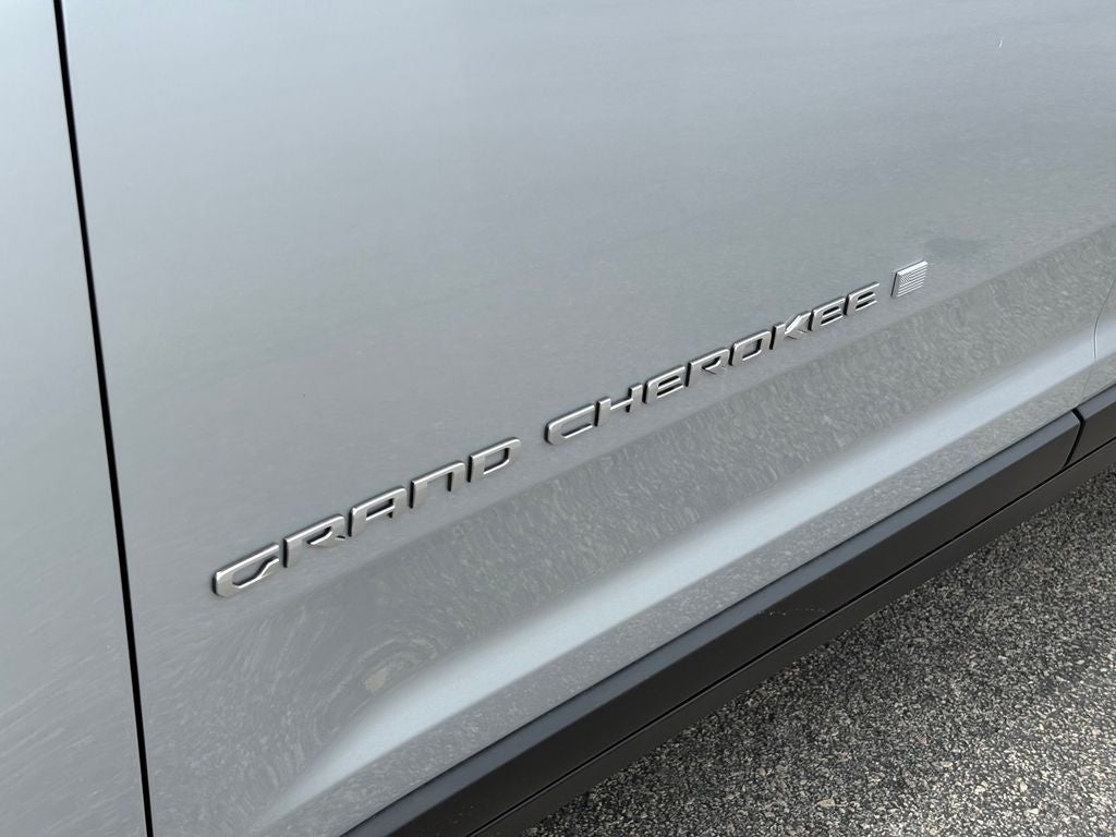 2026 Jeep Grand Cherokee GRAND CHEROKEE L LAREDO X 4X2