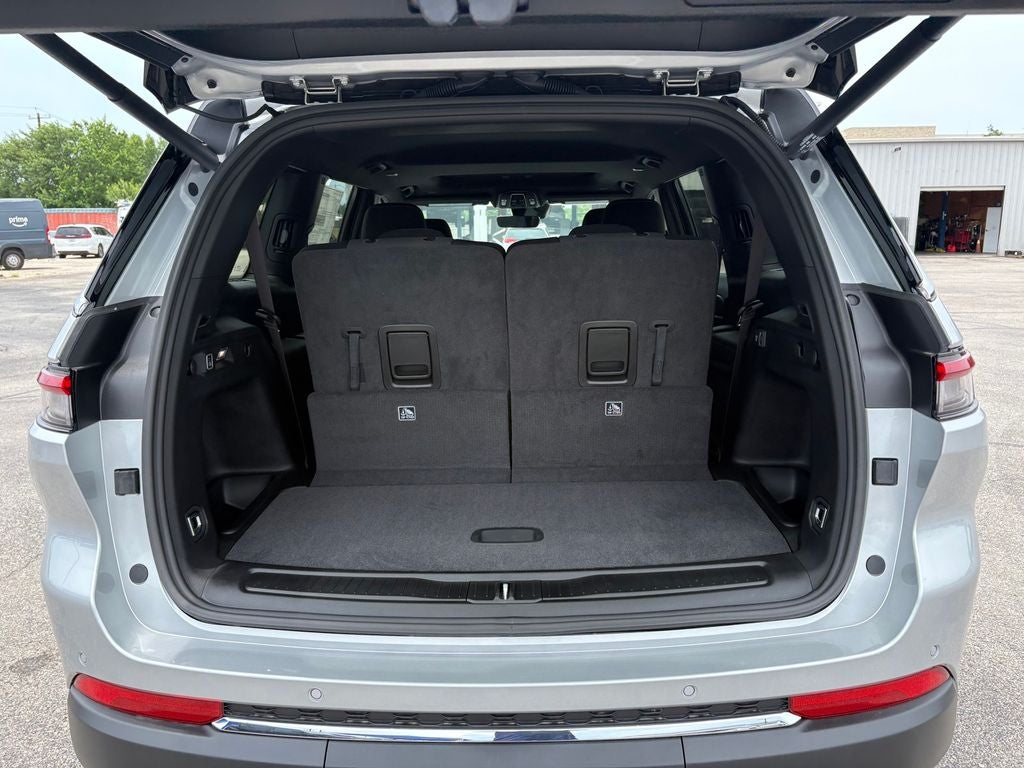 2026 Jeep Grand Cherokee GRAND CHEROKEE L LAREDO X 4X2