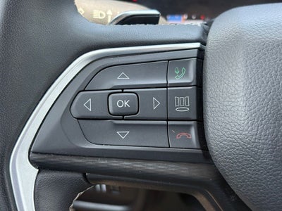 2023 Jeep Grand Cherokee L Laredo 4x2