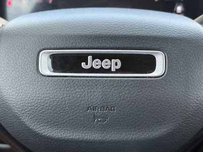 2023 Jeep Grand Cherokee L Laredo 4x2