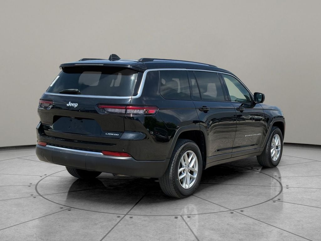 2023 Jeep Grand Cherokee L Laredo 4x2