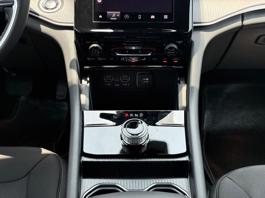 2026 Jeep Grand Cherokee GRAND CHEROKEE L LAREDO 4X2