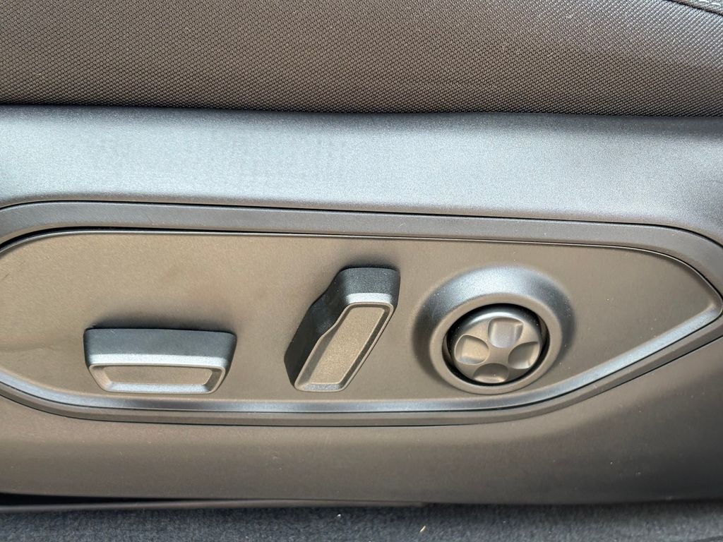 2026 Jeep Grand Cherokee GRAND CHEROKEE L LAREDO 4X2