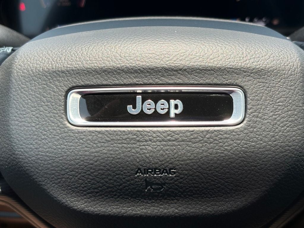 2026 Jeep Grand Cherokee GRAND CHEROKEE L LAREDO 4X2