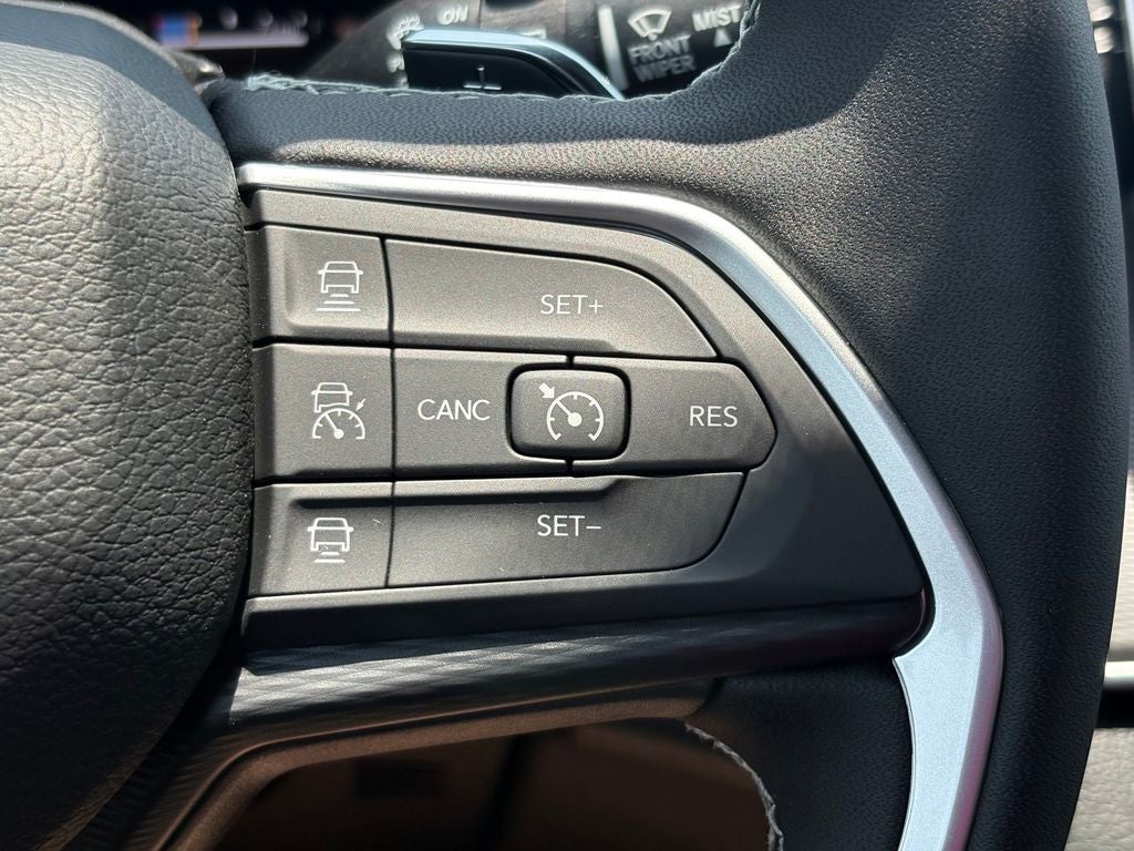 2026 Jeep Grand Cherokee GRAND CHEROKEE L LAREDO 4X2