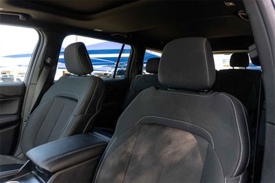 2025 Jeep Grand Cherokee GRAND CHEROKEE L LAREDO X 4X2