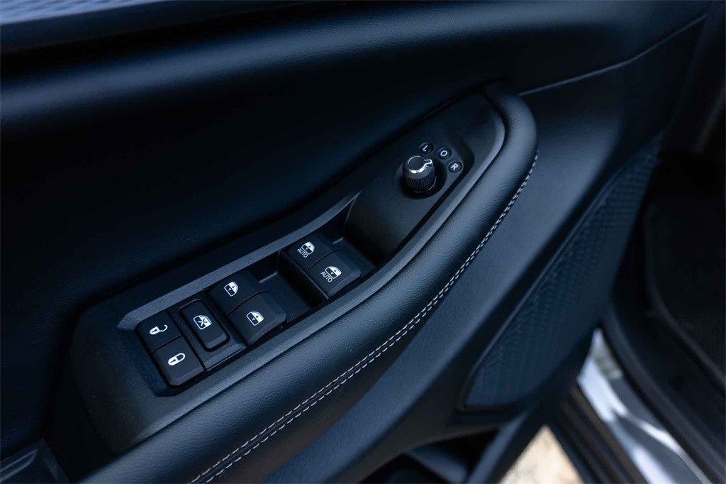 2025 Jeep Grand Cherokee GRAND CHEROKEE L LAREDO X 4X2