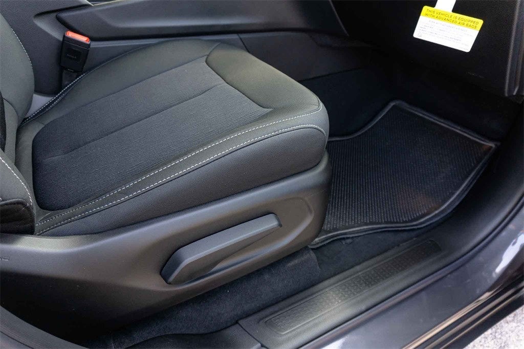 2025 Jeep Grand Cherokee GRAND CHEROKEE L LAREDO X 4X2