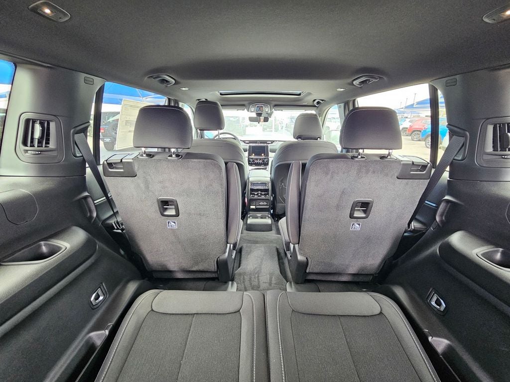 2026 Jeep Grand Cherokee GRAND CHEROKEE L LAREDO X 4X2