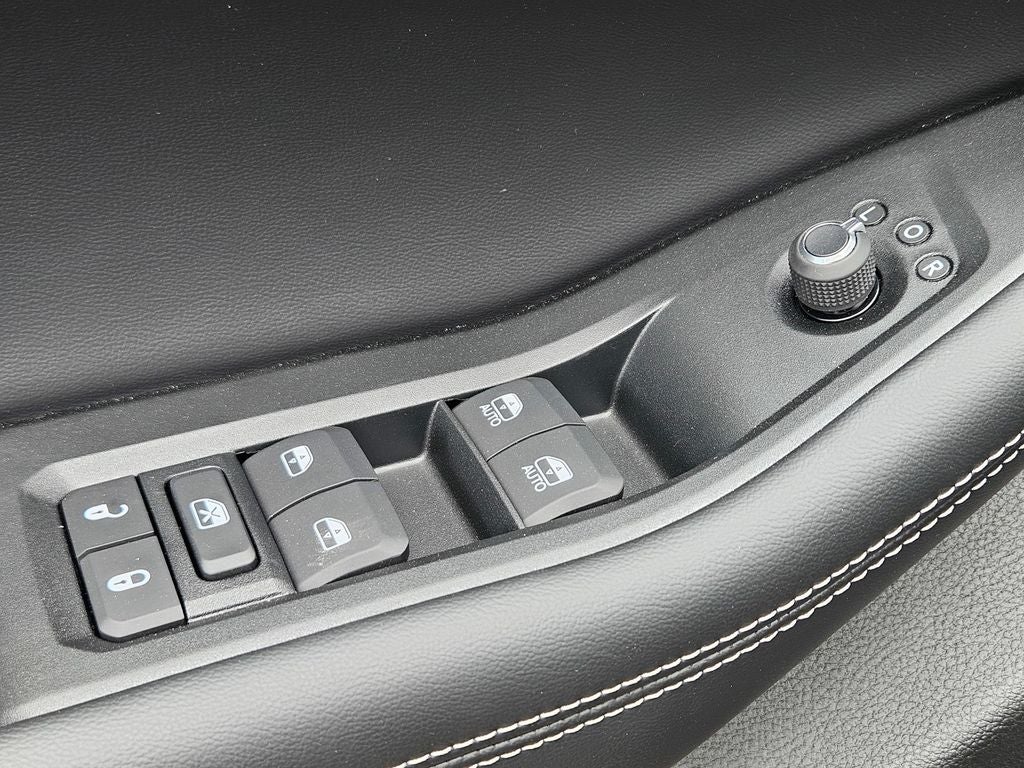 2026 Jeep Grand Cherokee GRAND CHEROKEE L LAREDO X 4X2