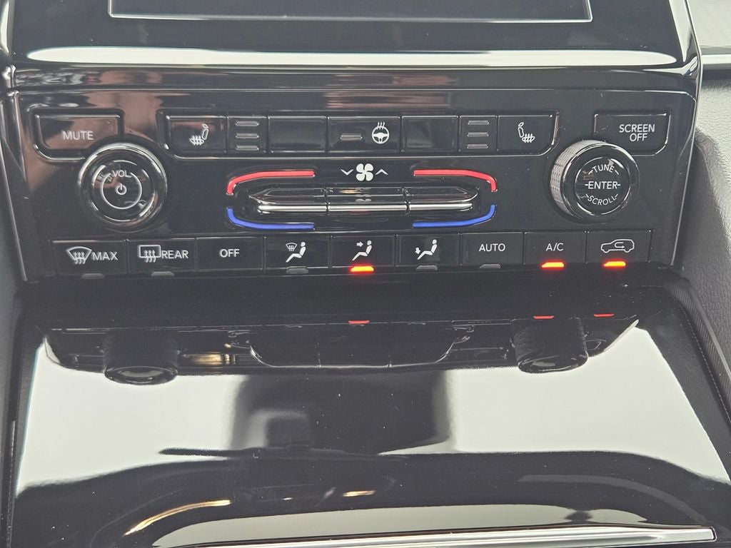 2026 Jeep Grand Cherokee GRAND CHEROKEE L LAREDO X 4X2