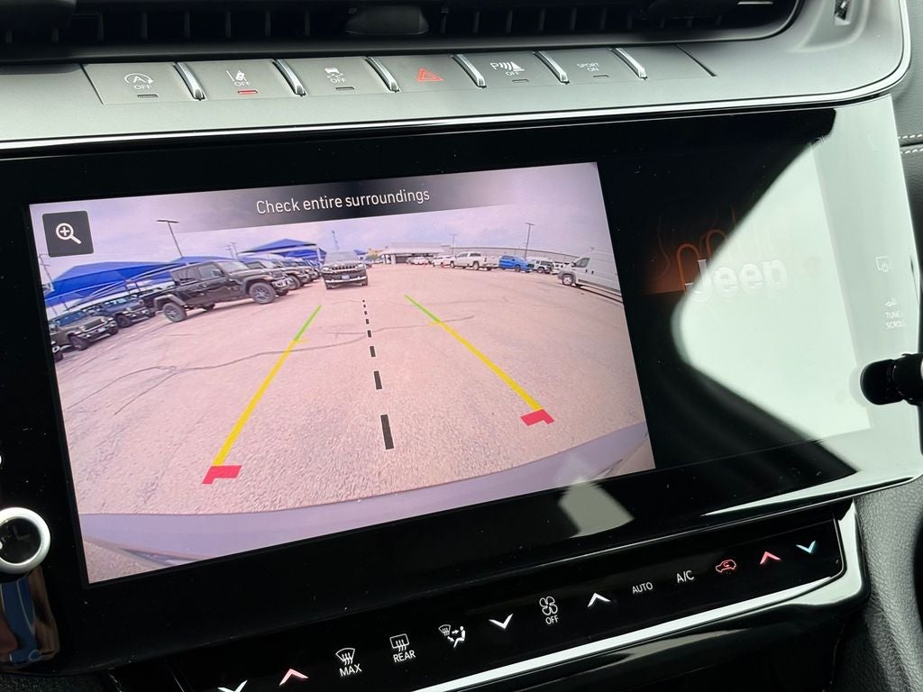 2026 Jeep Grand Cherokee GRAND CHEROKEE L LAREDO ALTITUDE 4X2