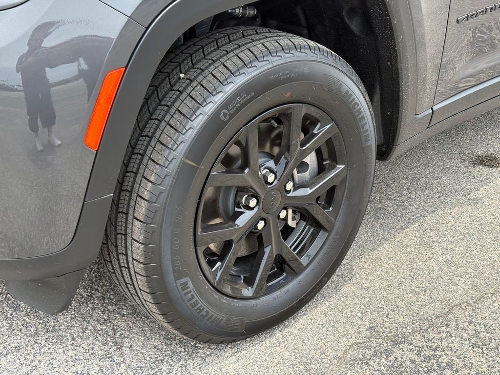 2026 Jeep Grand Cherokee GRAND CHEROKEE L LAREDO ALTITUDE 4X2