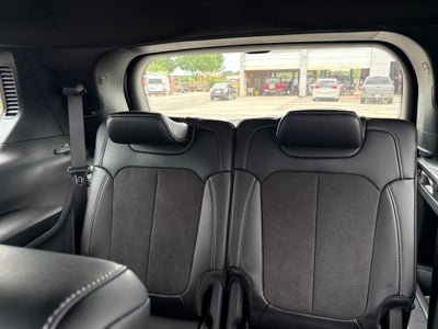 2026 Jeep Grand Cherokee GRAND CHEROKEE L LAREDO ALTITUDE 4X2