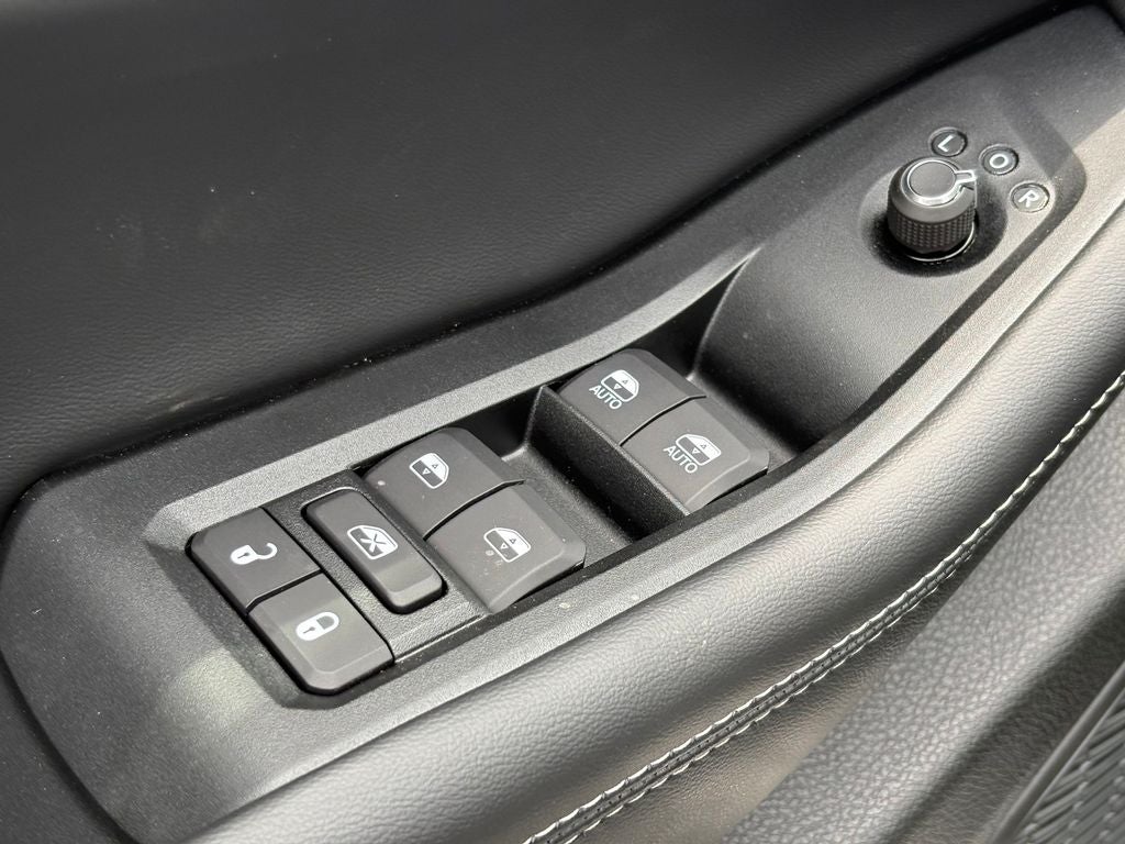 2026 Jeep Grand Cherokee GRAND CHEROKEE L LAREDO ALTITUDE 4X2