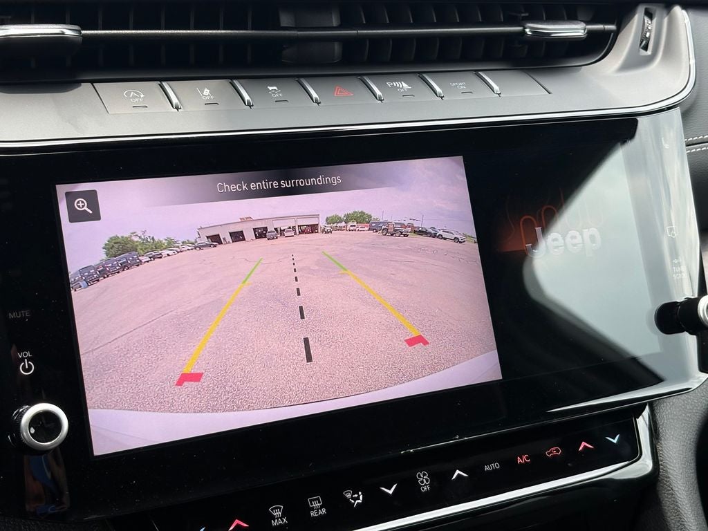 2026 Jeep Grand Cherokee GRAND CHEROKEE L LAREDO ALTITUDE 4X2