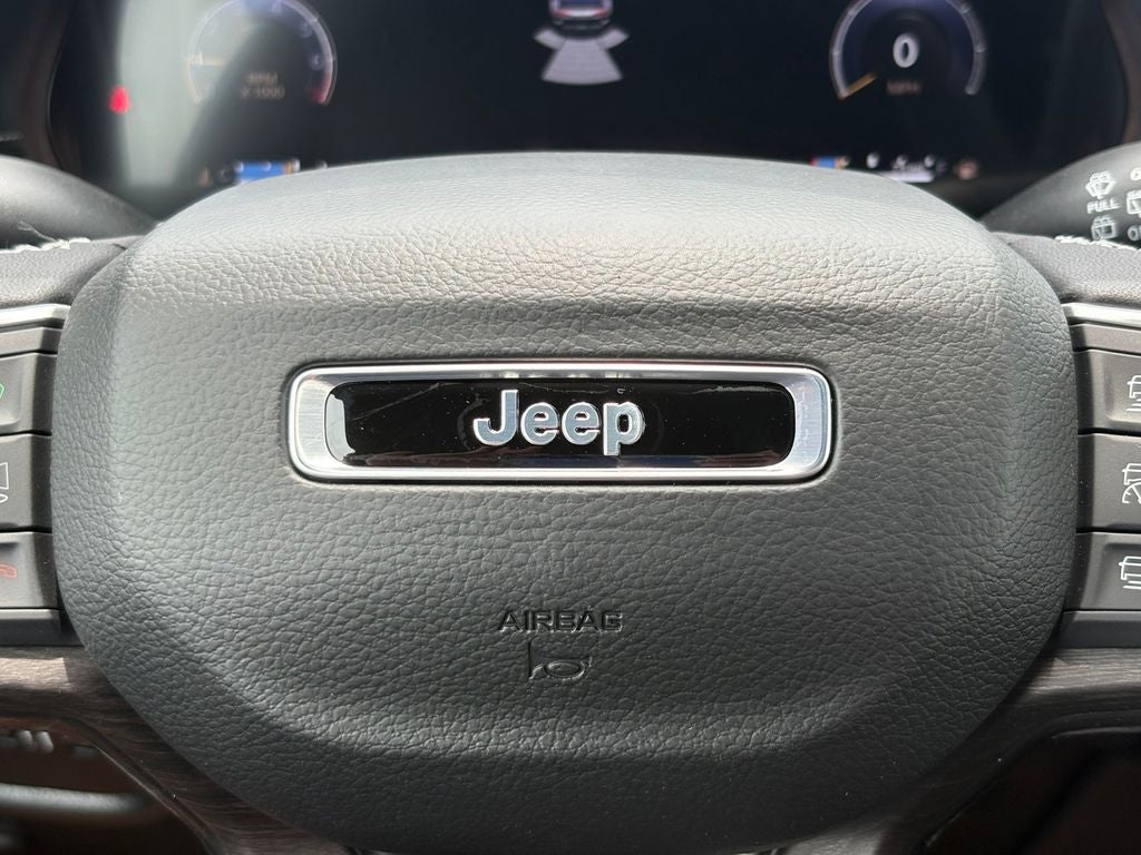 2026 Jeep Grand Cherokee GRAND CHEROKEE L LAREDO ALTITUDE 4X2