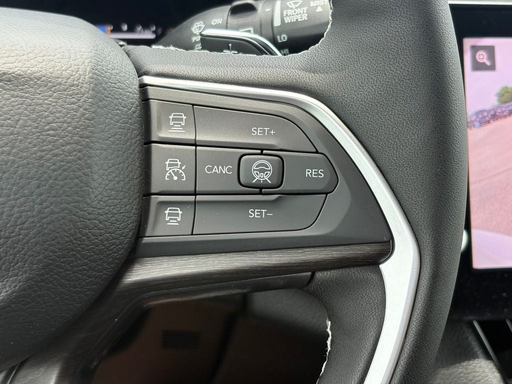 2026 Jeep Grand Cherokee GRAND CHEROKEE L LAREDO ALTITUDE 4X2