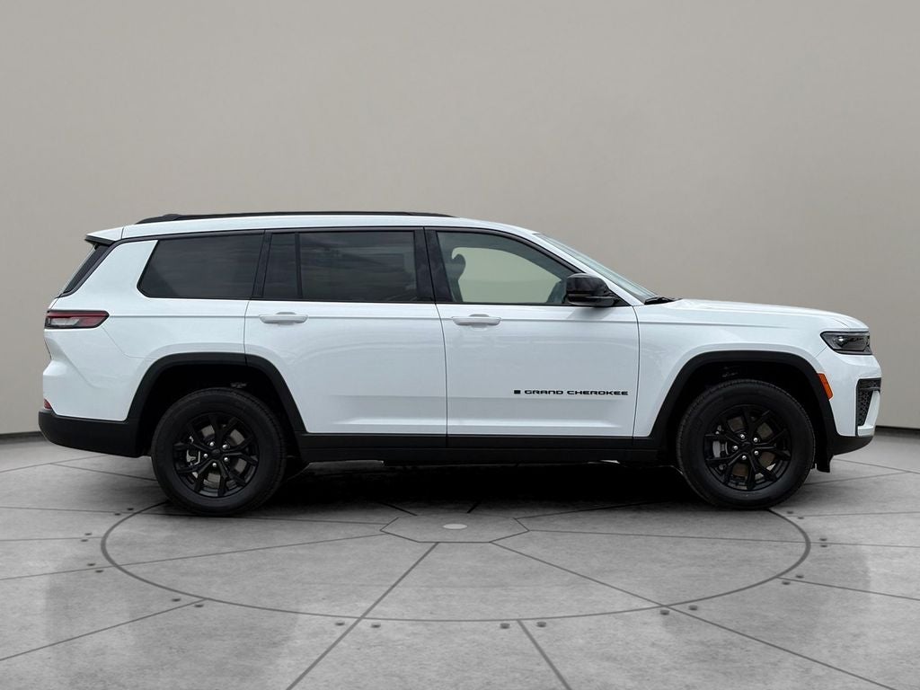 2026 Jeep Grand Cherokee GRAND CHEROKEE L LAREDO ALTITUDE 4X2