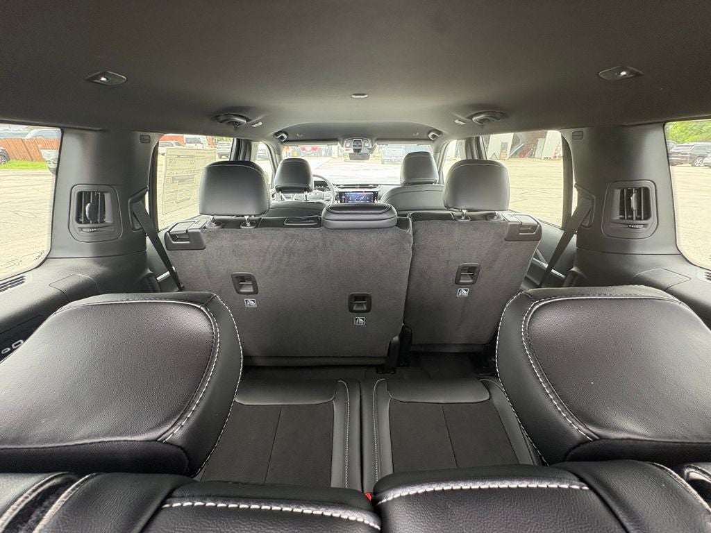 2026 Jeep Grand Cherokee GRAND CHEROKEE L LAREDO ALTITUDE 4X2