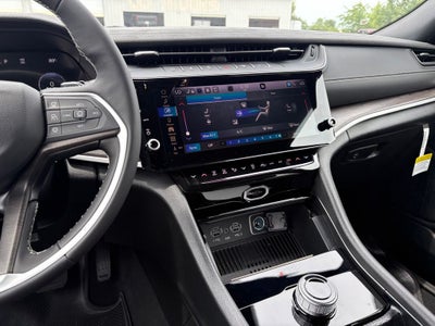 2026 Jeep Grand Cherokee GRAND CHEROKEE L LAREDO ALTITUDE 4X2