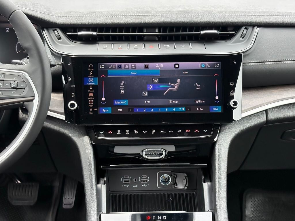 2026 Jeep Grand Cherokee GRAND CHEROKEE L LAREDO ALTITUDE 4X2