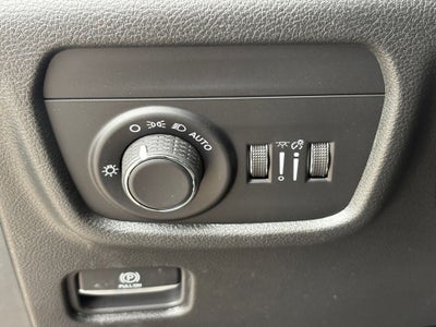 2026 Jeep Grand Cherokee GRAND CHEROKEE L LAREDO ALTITUDE 4X2