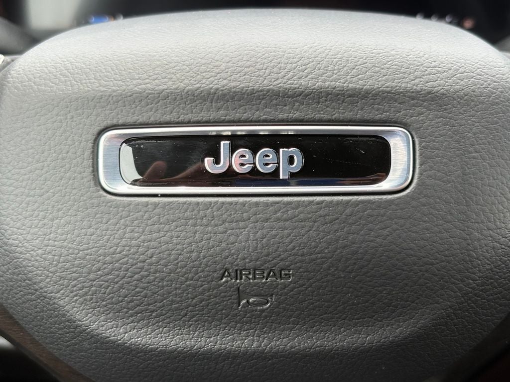 2026 Jeep Grand Cherokee GRAND CHEROKEE L LAREDO ALTITUDE 4X2