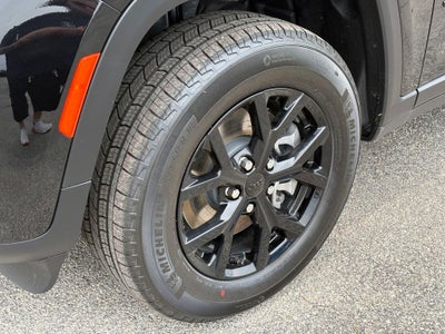 2026 Jeep Grand Cherokee GRAND CHEROKEE L LAREDO ALTITUDE 4X2