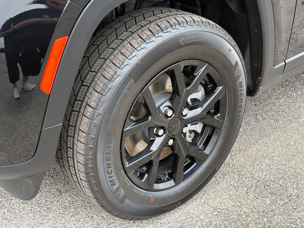 2026 Jeep Grand Cherokee GRAND CHEROKEE L LAREDO ALTITUDE 4X2