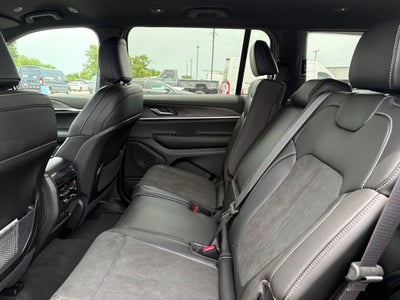 2026 Jeep Grand Cherokee GRAND CHEROKEE L LAREDO ALTITUDE 4X2