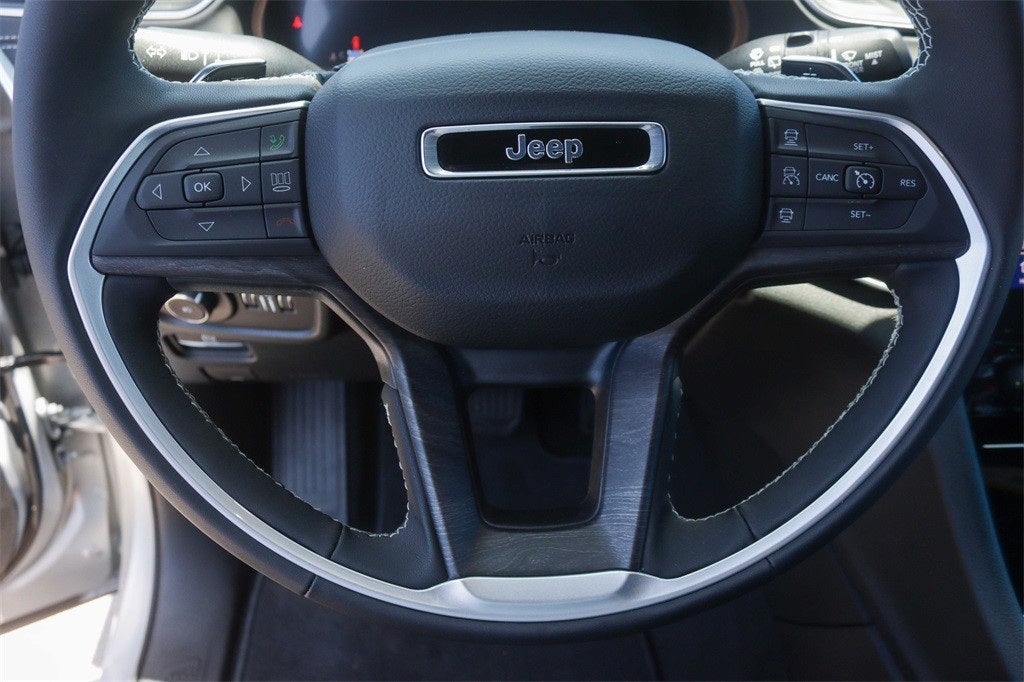 2025 Jeep Grand Cherokee GRAND CHEROKEE L LIMITED 4X2