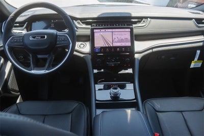 2025 Jeep Grand Cherokee GRAND CHEROKEE L LIMITED 4X2