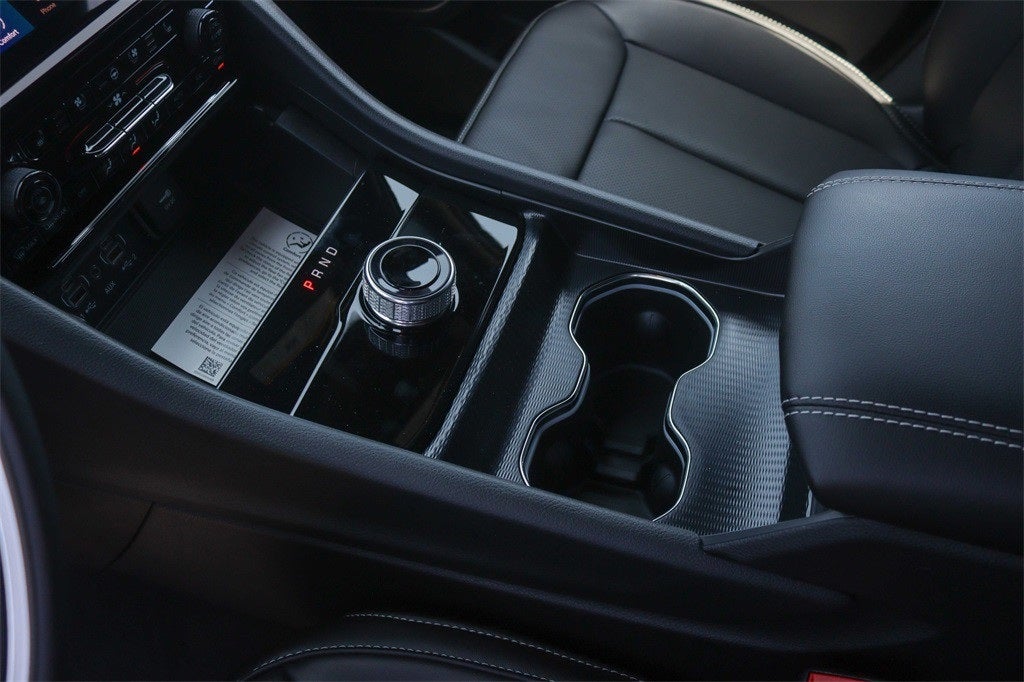 2025 Jeep Grand Cherokee GRAND CHEROKEE L LIMITED 4X2